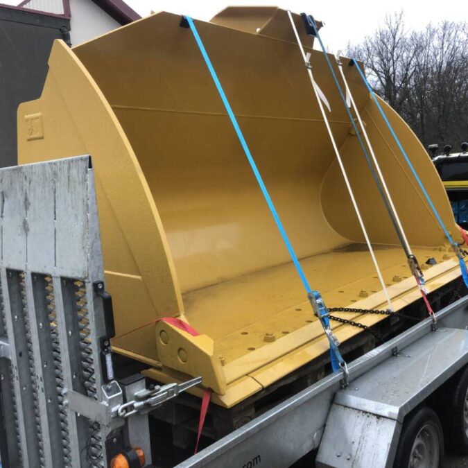 VL GODET 675X675 | Transmat 68 Transport avec remorque porte engin VL (2,9T) dans le Grand-Est Cernay 1