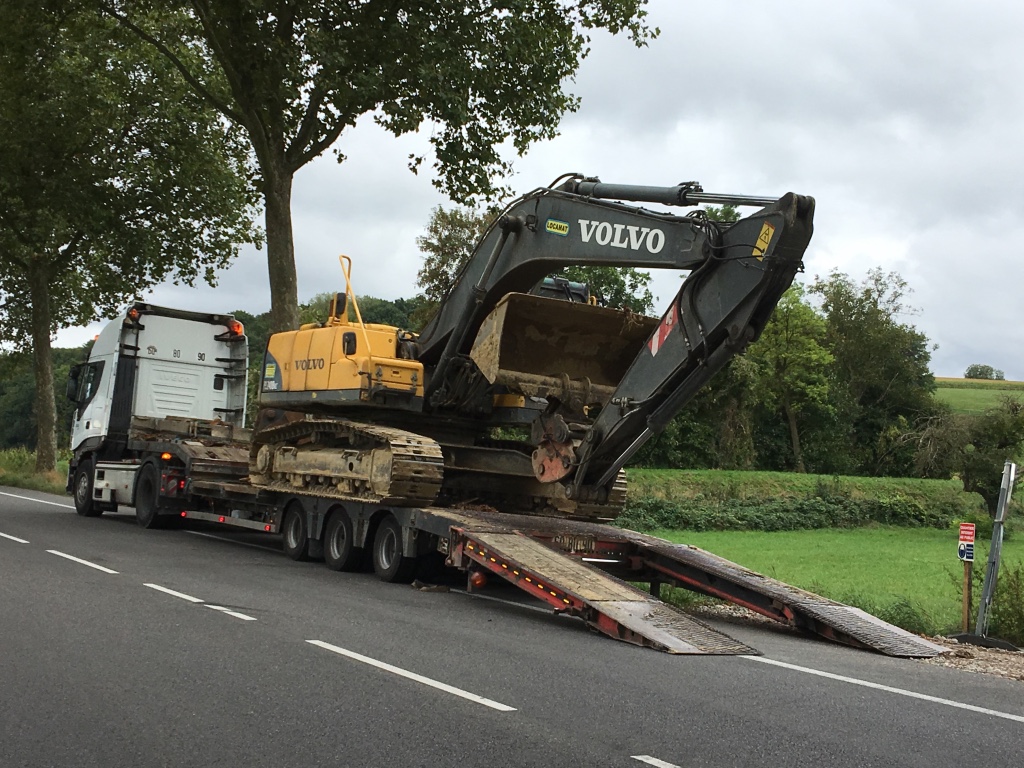 THUMB_IMG_1297_1024 | Transmat 68 Transport convoi exceptionnel de machines avec voiture pilote dans le Grand Est Guebwiller 6