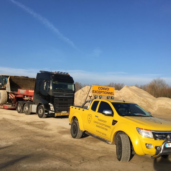 Transport convoi exceptionnel de machines avec voiture pilote dans le Grand Est S&eacute;lestat 5