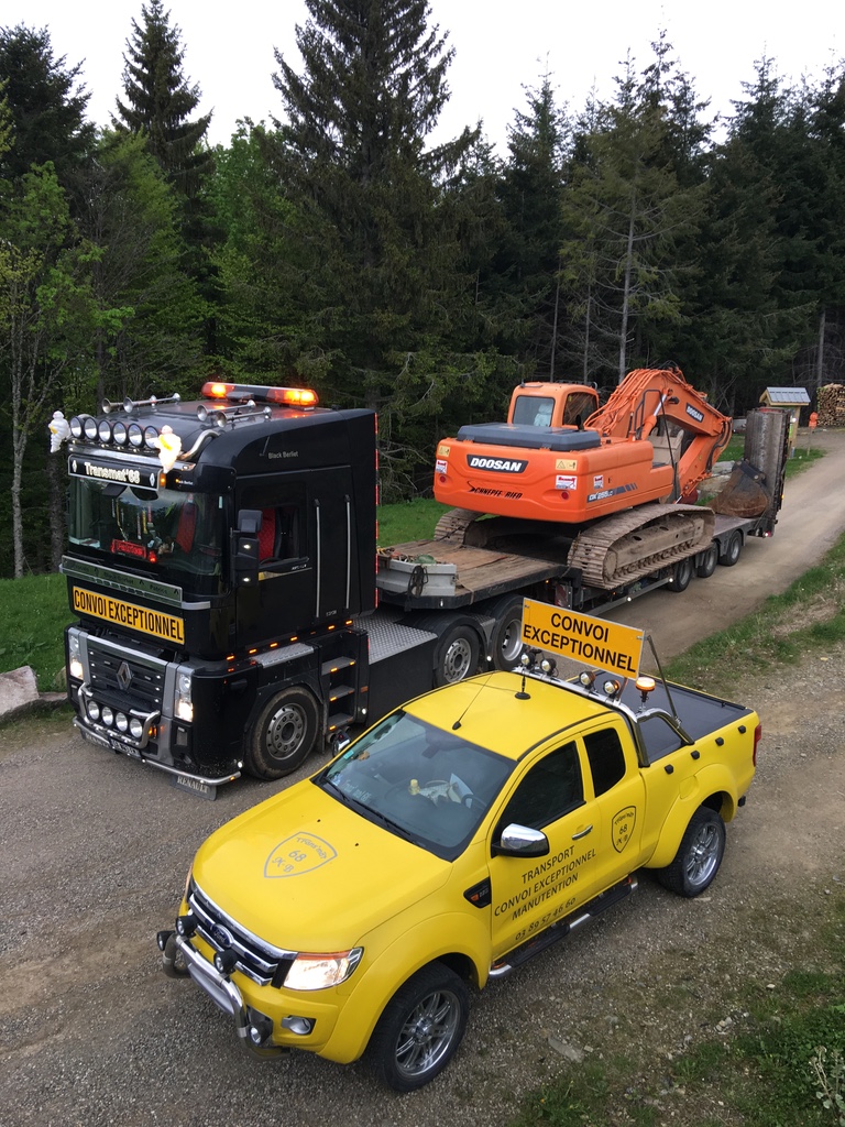 THUMB_IMG_2827_1024 | Transmat 68 Transport convoi exceptionnel de machines avec voiture pilote dans le Grand Est Riedisheim 7